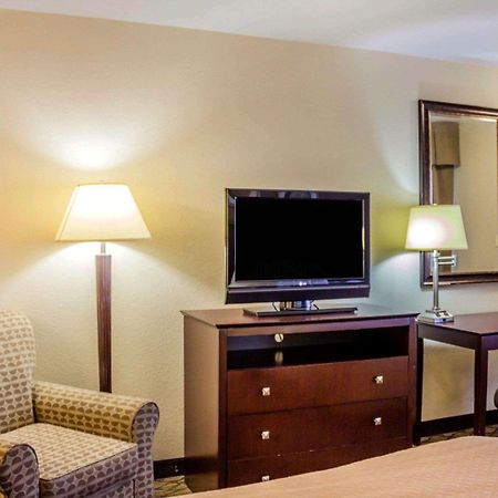 Quality Inn Waterbury Exteriér fotografie