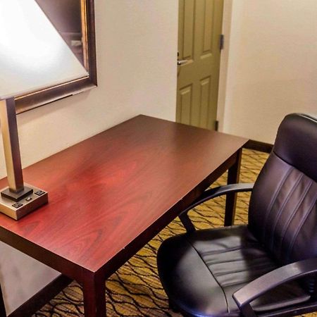 Quality Inn Waterbury Exteriér fotografie
