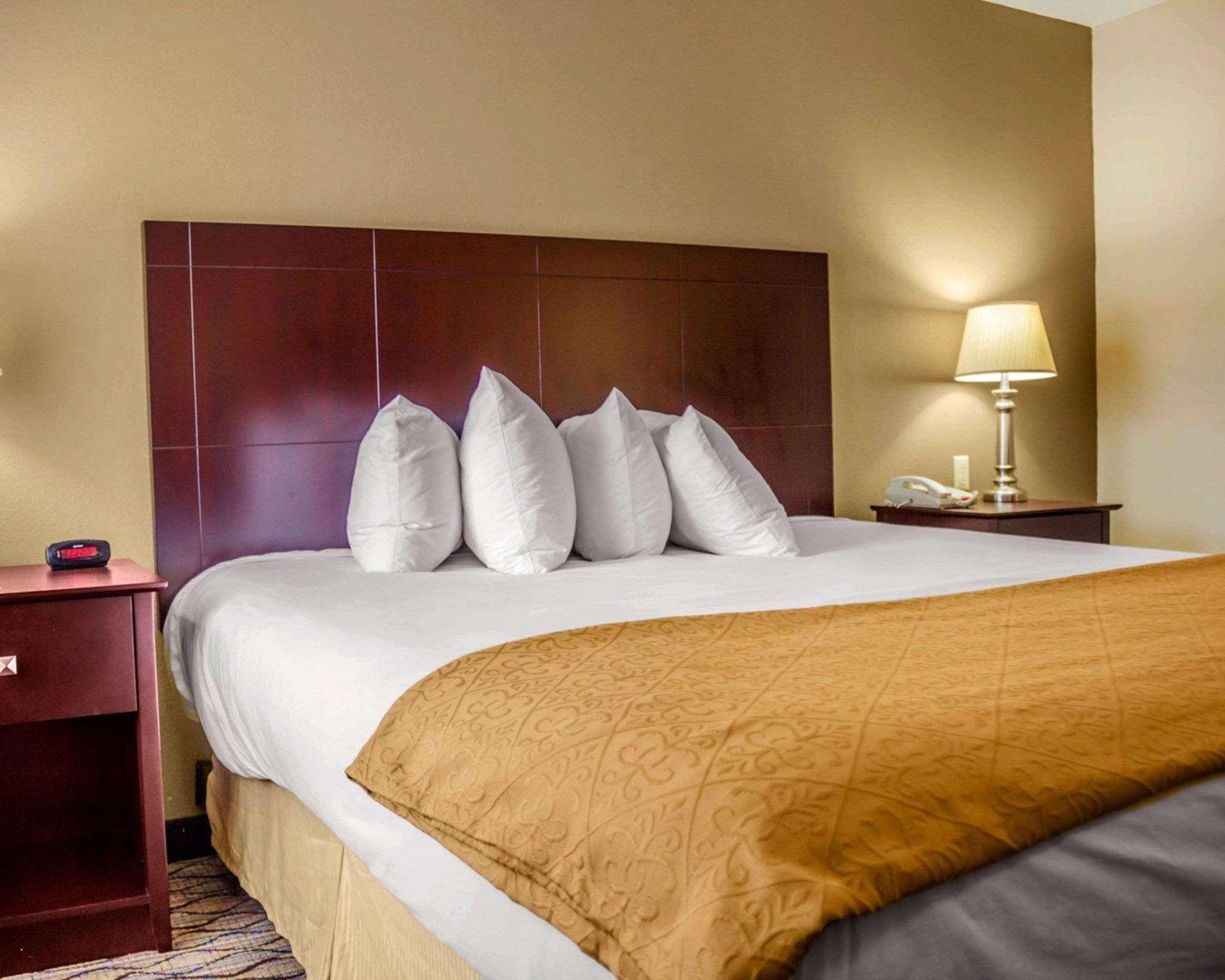 Quality Inn Waterbury Exteriér fotografie