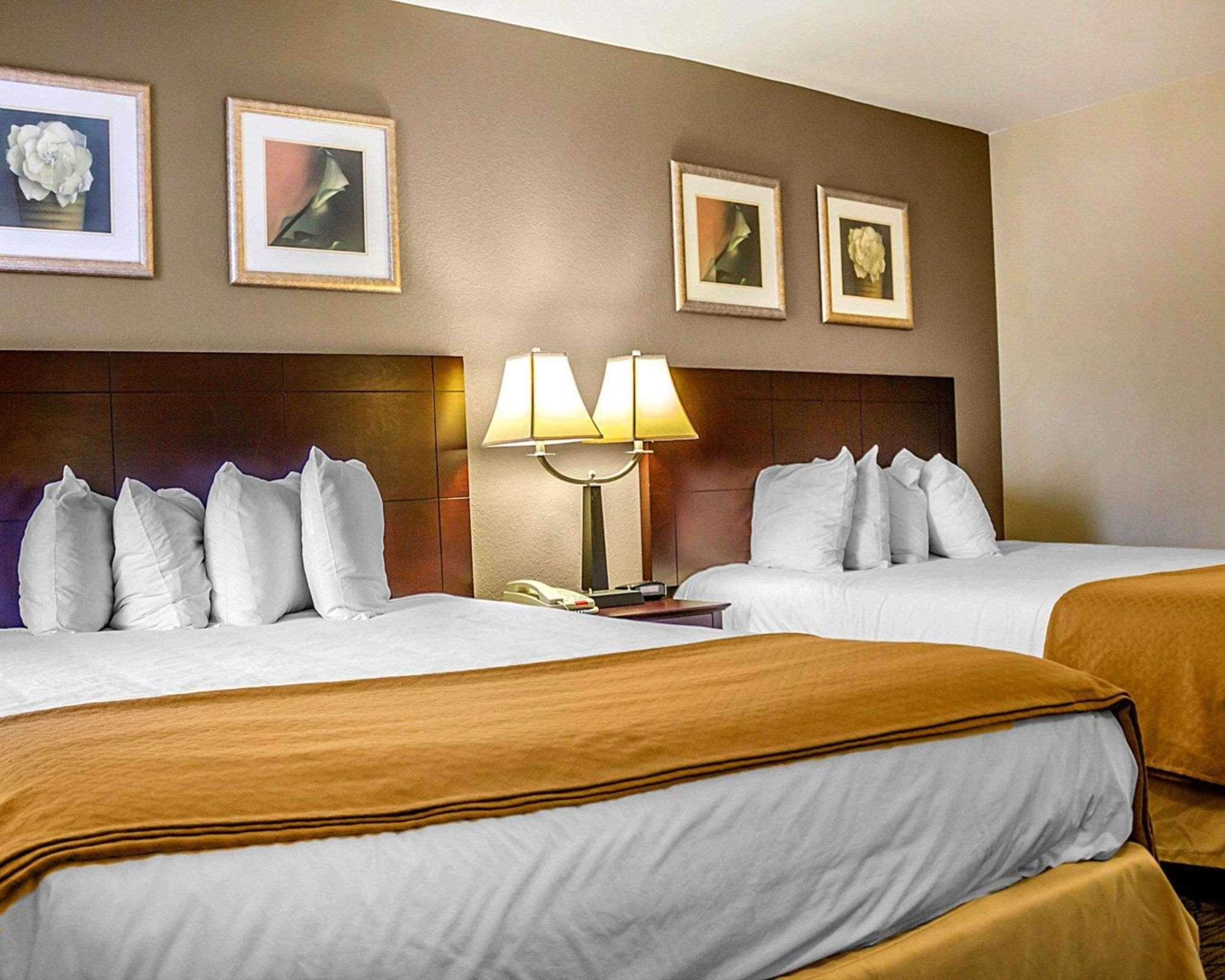 Quality Inn Waterbury Exteriér fotografie