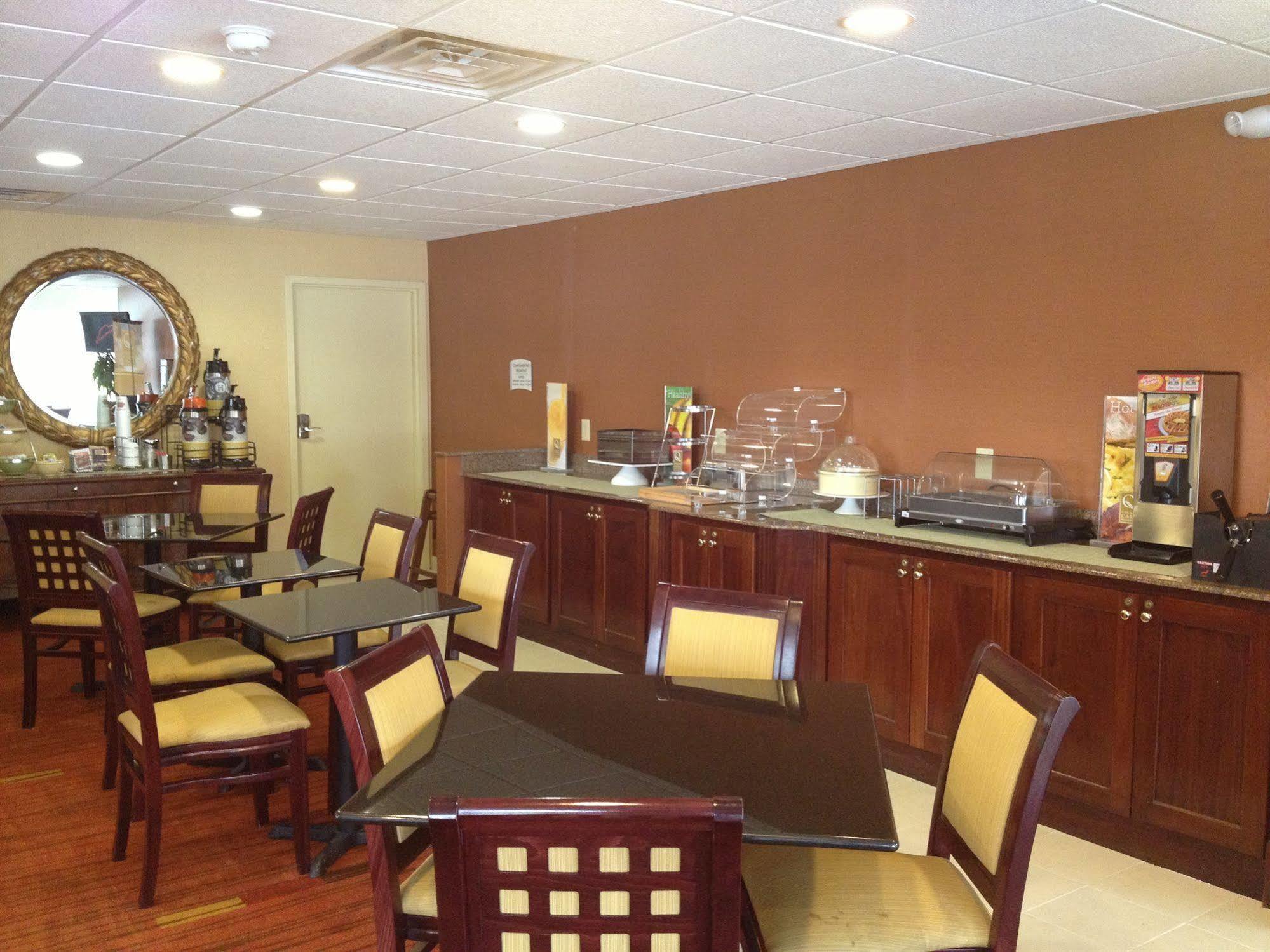Quality Inn Waterbury Exteriér fotografie