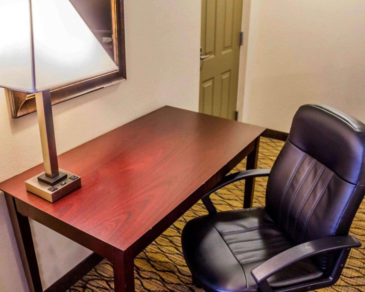 Quality Inn Waterbury Exteriér fotografie